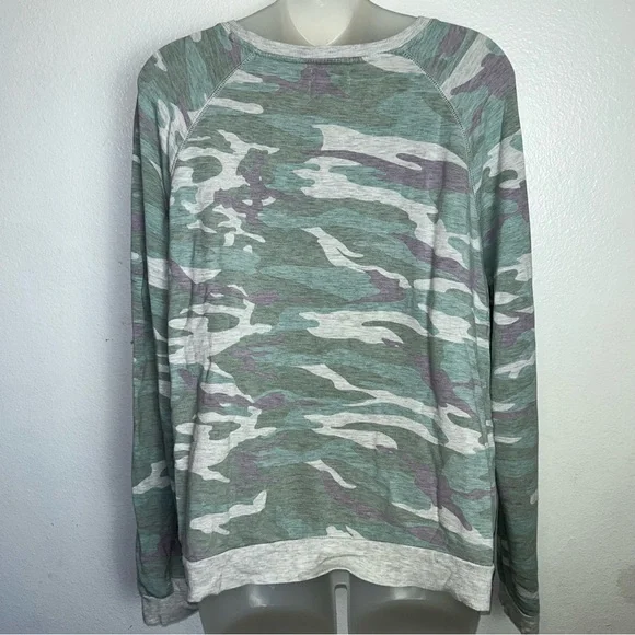 Thread and Supply camo pullover crew neck sweatshirt - Picture 3 of 4